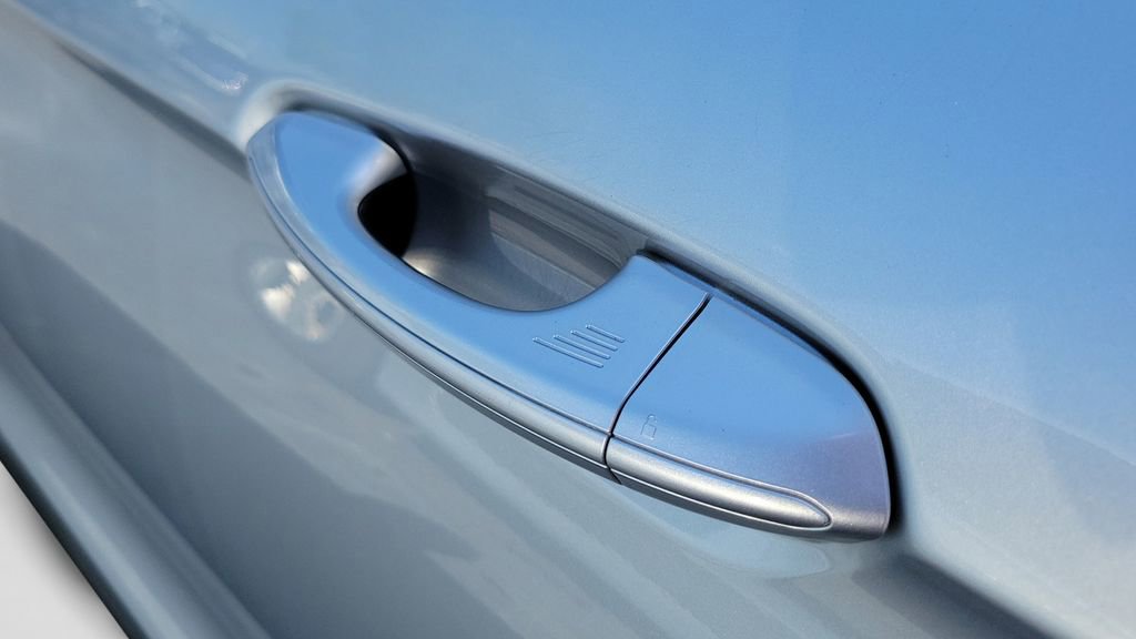 Used 2016 Ford Edge SEL w/ Equipment Group 201A image 6