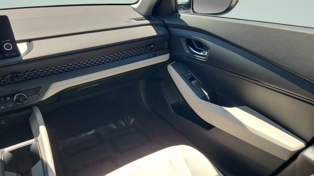 Used 2023 Honda Accord LX image 13