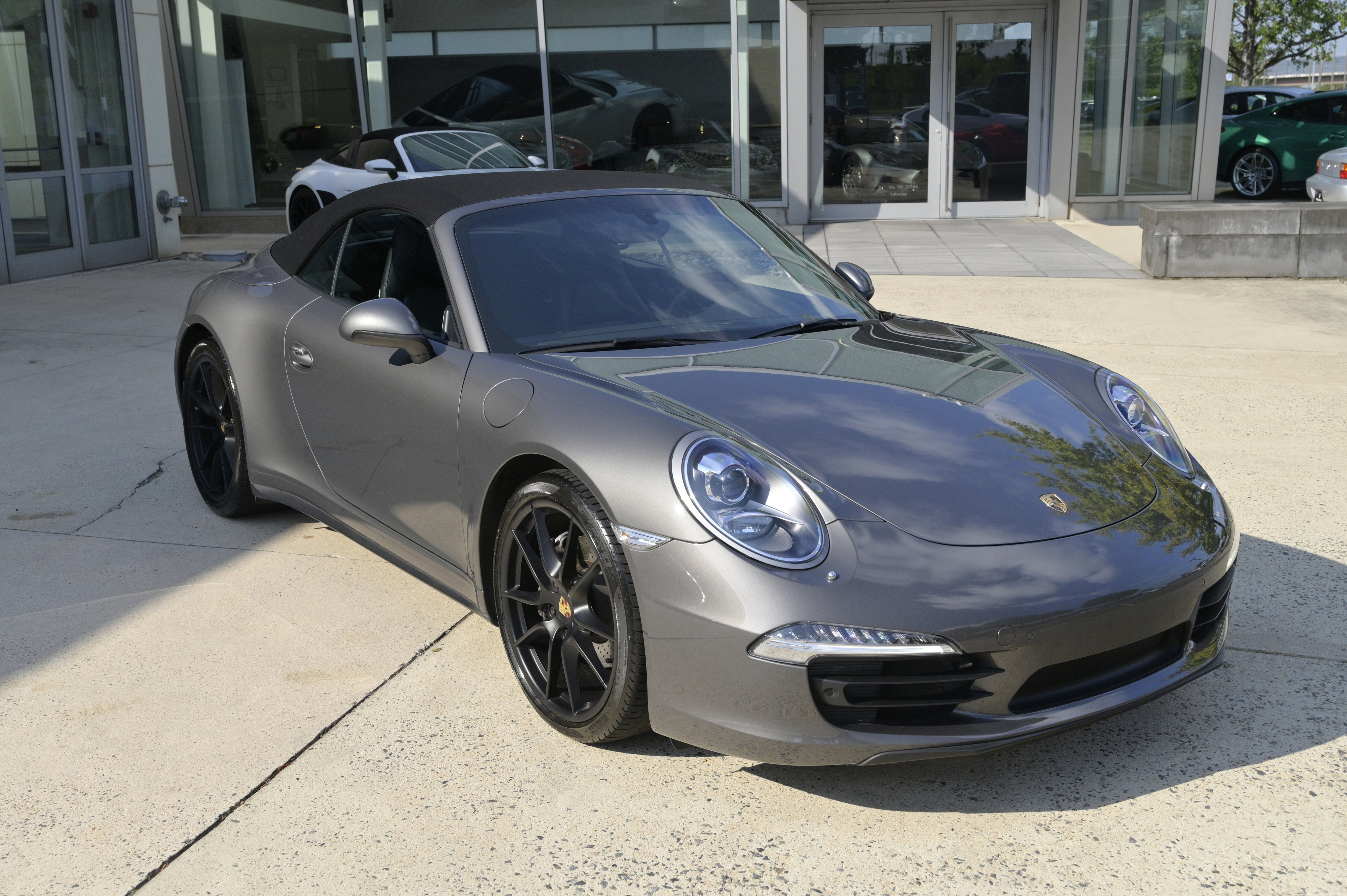 Used 2016 Porsche 911 Carrera 4 image 3