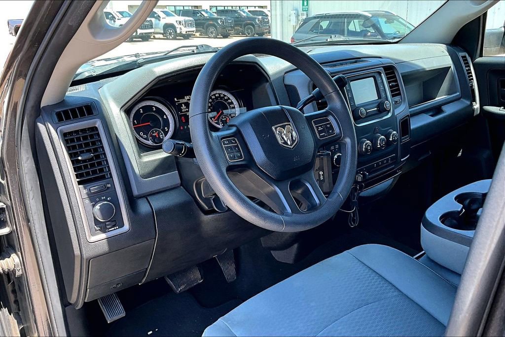 Used 2018 RAM 2500 Tradesman w/ Chrome Appearance Group AWD/4WD image 16