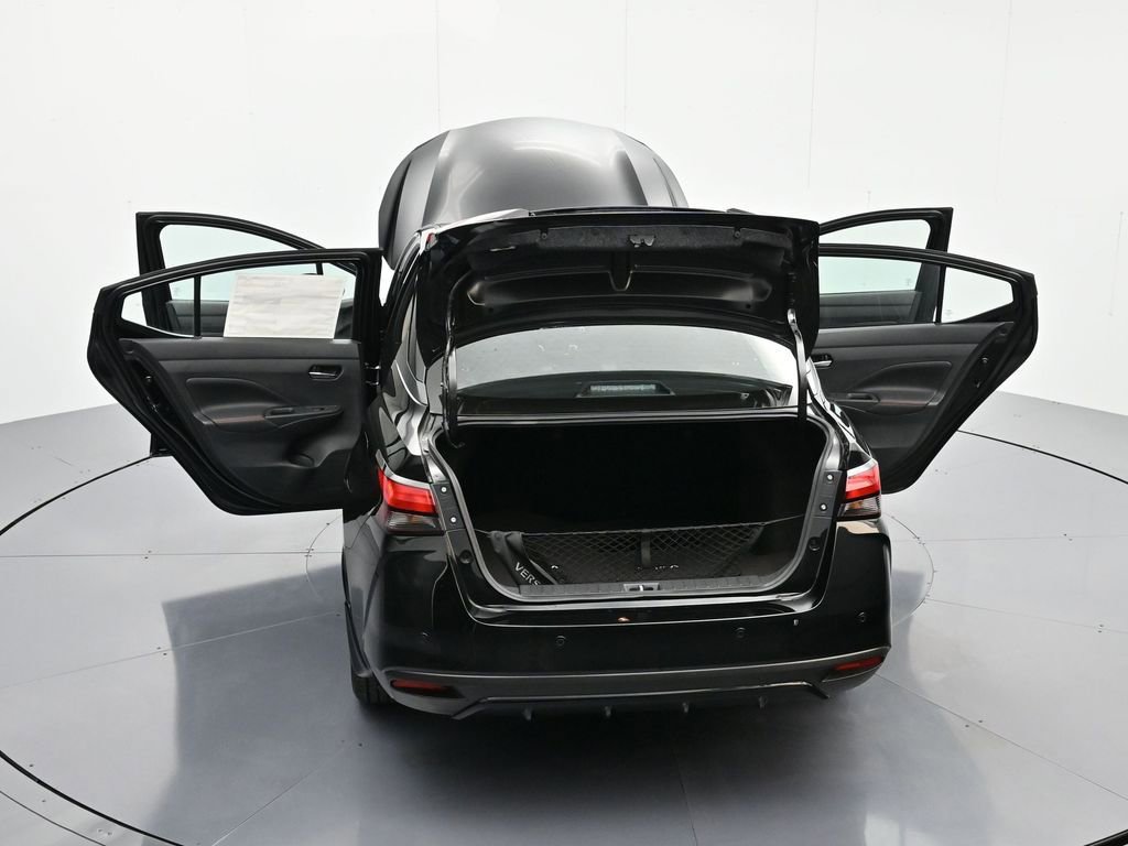 New 2025 Nissan Versa SR w/ Trunk Package FWD image 45