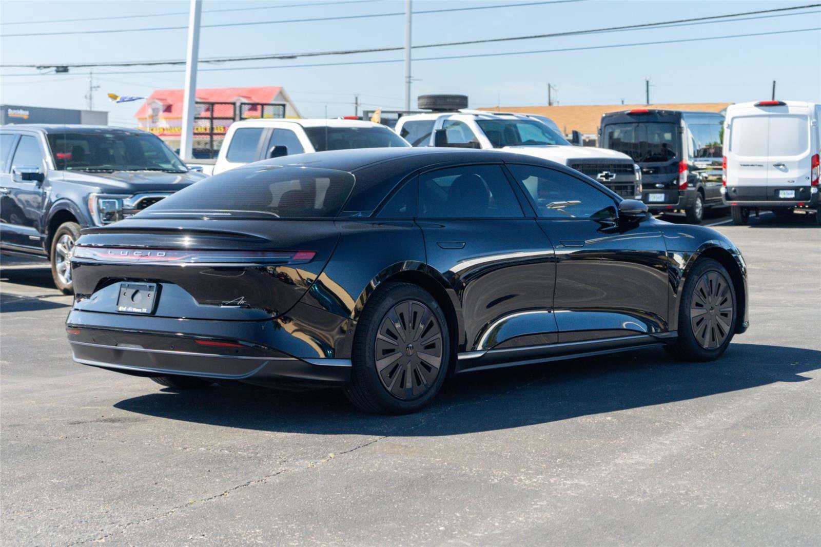 Used 2025 Lucid Air Touring image 5