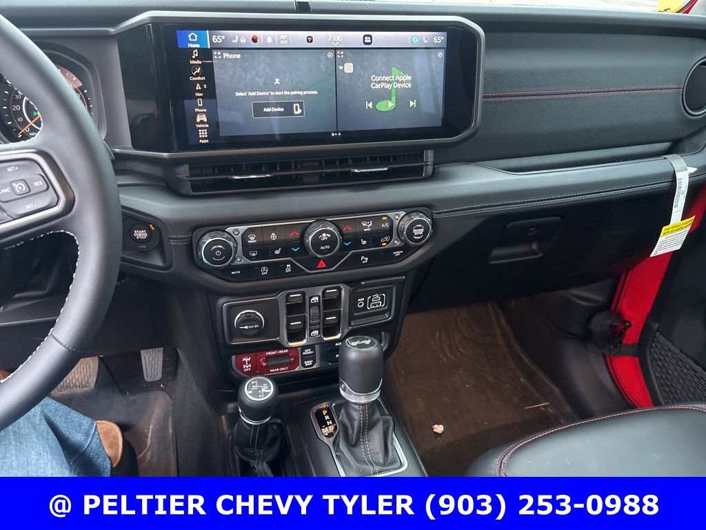 Used 2025 Jeep Wrangler Unlimited Rubicon image 13