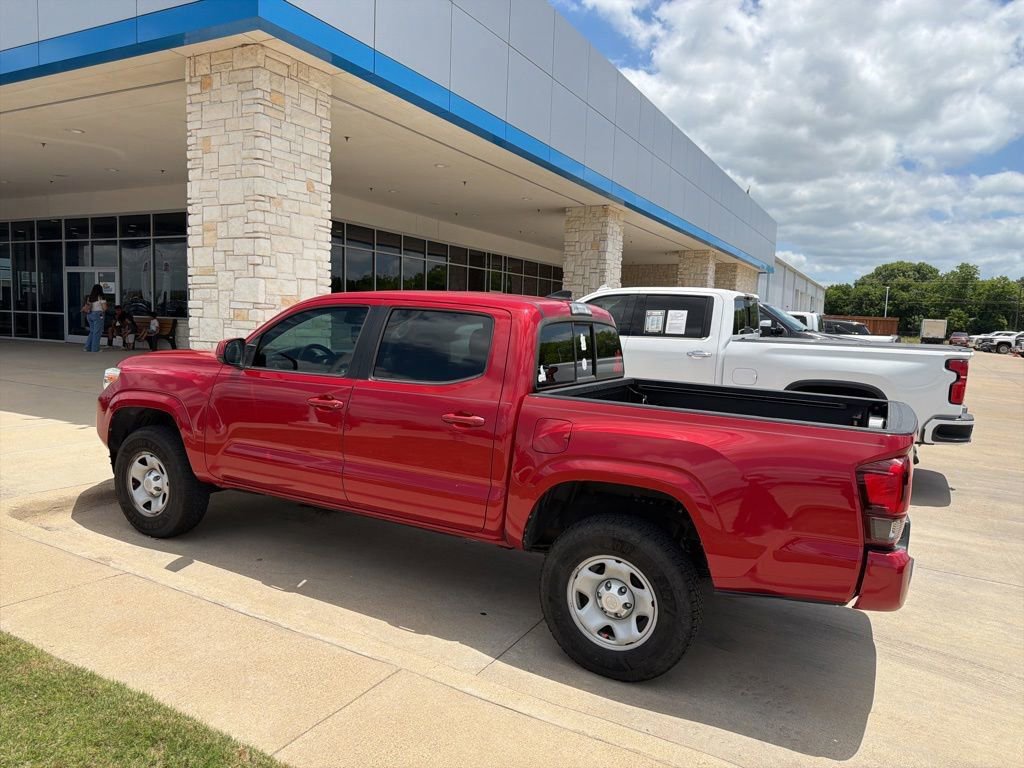 Used 2018 Toyota Tacoma SR w/ SR Convenience Package RWD image 3