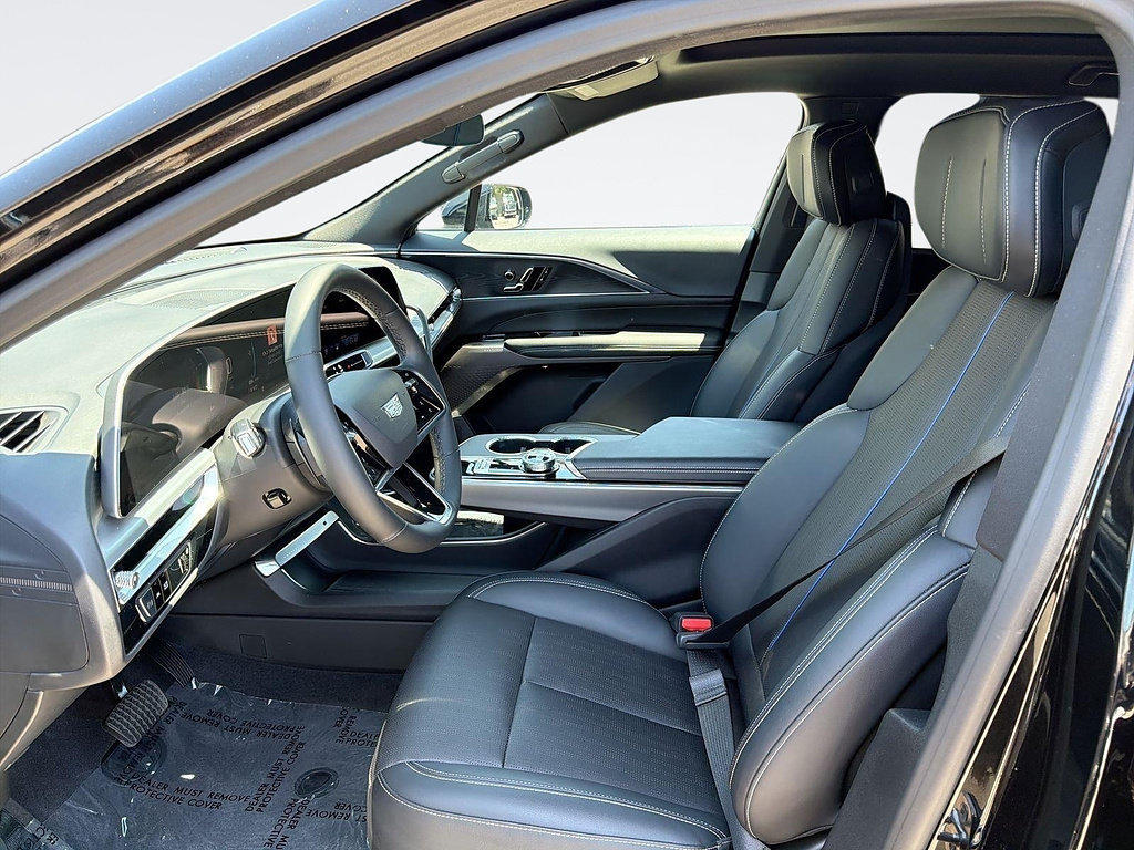 Certified 2024 Cadillac Lyriq Luxury RWD image 20