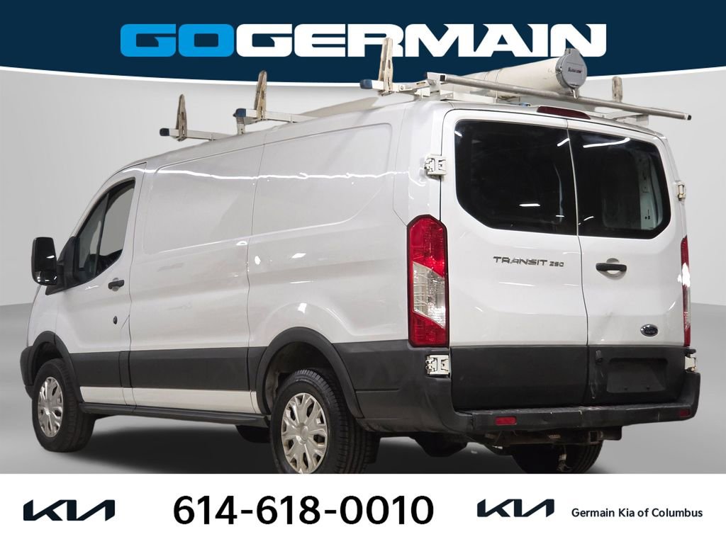 Used 2016 Ford Transit 250 130 Low Roof w/ Exterior Upgrade Package RWD image 11