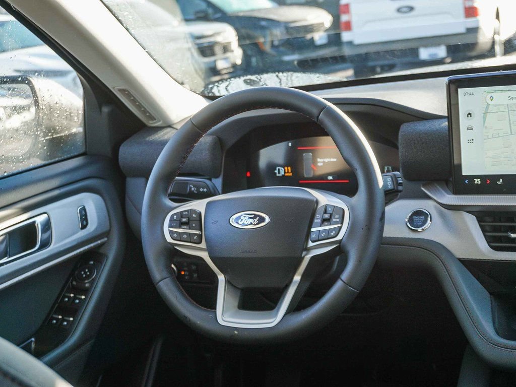 New 2026 Ford Explorer Active RWD image 16