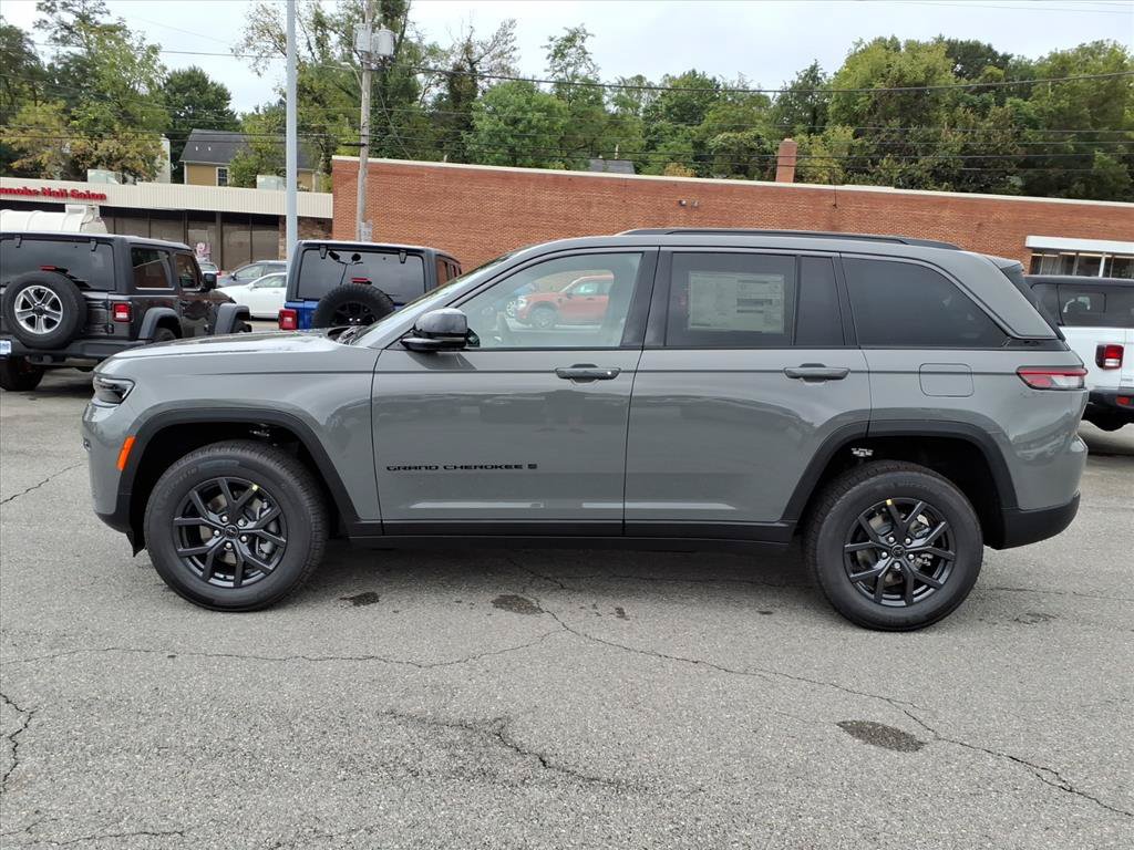 New 2027 Jeep Grand Cherokee 4WD image 7
