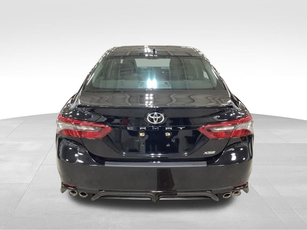 Used 2021 Toyota Camry XSE image 9