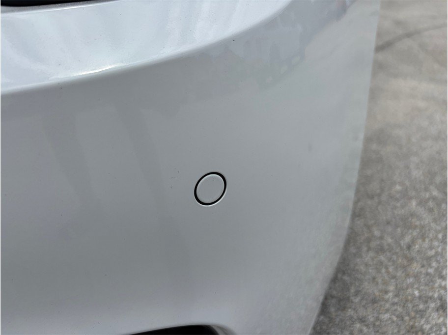 Used 2015 BMW 750Li RWD image 13