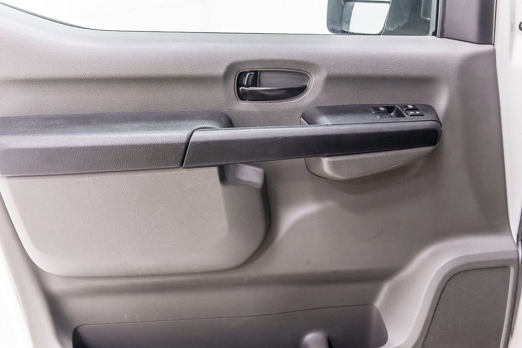 Used 2020 Nissan NV 3500 S RWD image 21