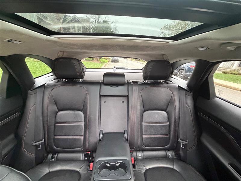 Used 2019 Jaguar F-PACE Prestige AWD/4WD image 40