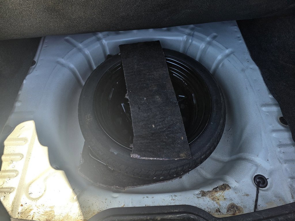 Used 2007 Ford Taurus SE FWD image 6