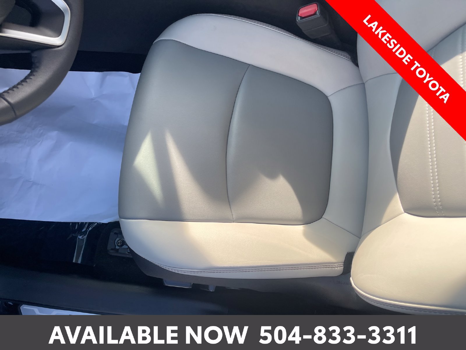 Used 2025 Toyota RAV4 XLE Premium FWD image 29