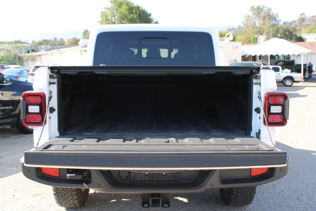 Used 2020 Jeep Gladiator Overland AWD/4WD image 9