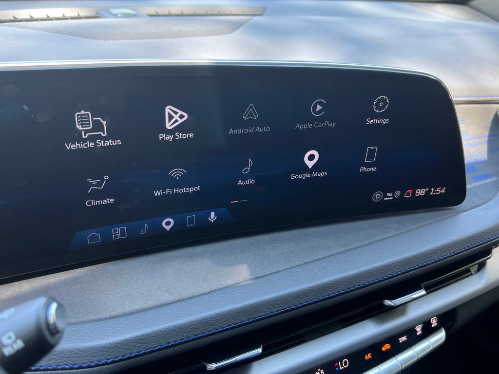 Certified 2024 Cadillac XT4 Sport AWD/4WD image 27