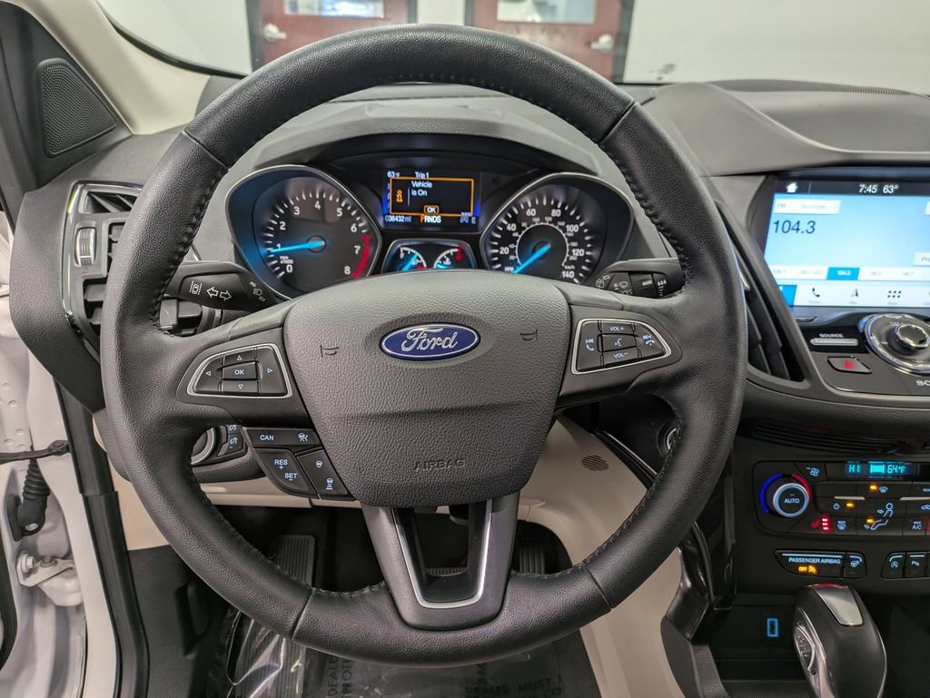 Used 2019 Ford Escape Titanium AWD/4WD image 19