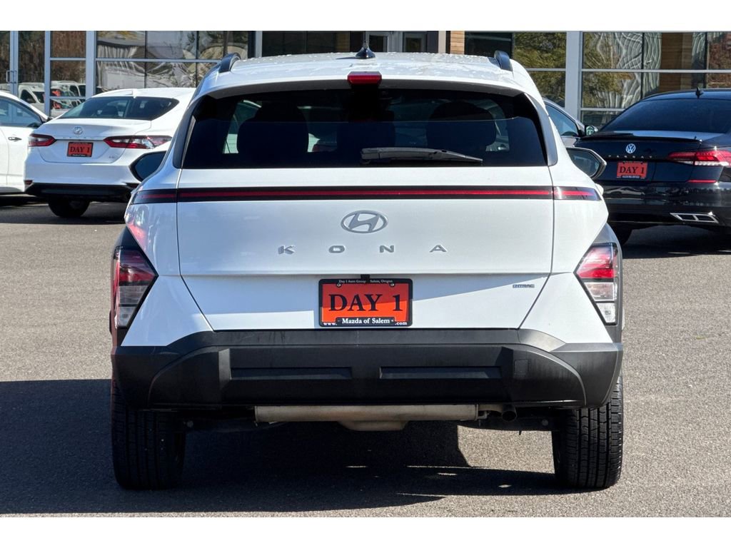 Used 2025 Hyundai Kona SEL image 6
