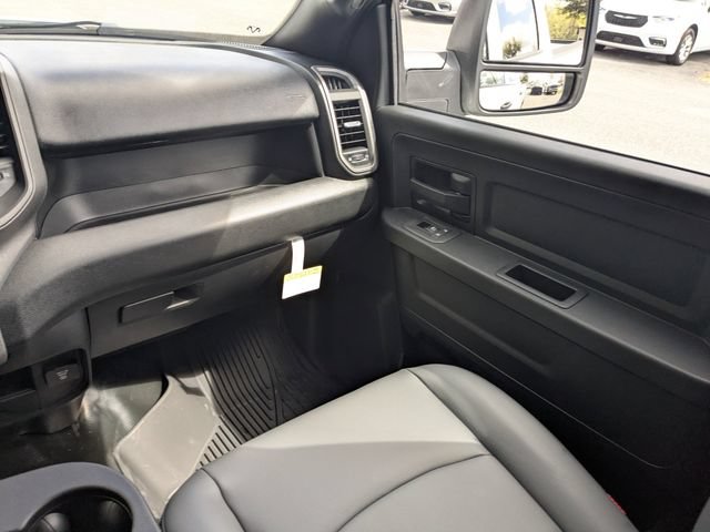 New 2026 RAM 2500 Tradesman w/ Chrome Appearance Group AWD/4WD image 17