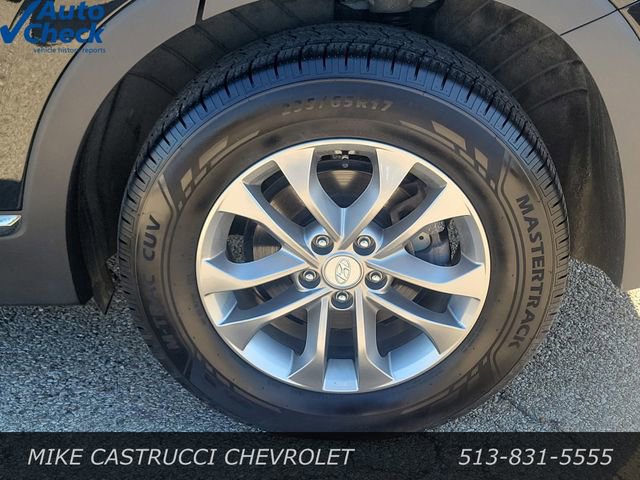 Used 2019 Hyundai Santa Fe SE FWD image 9
