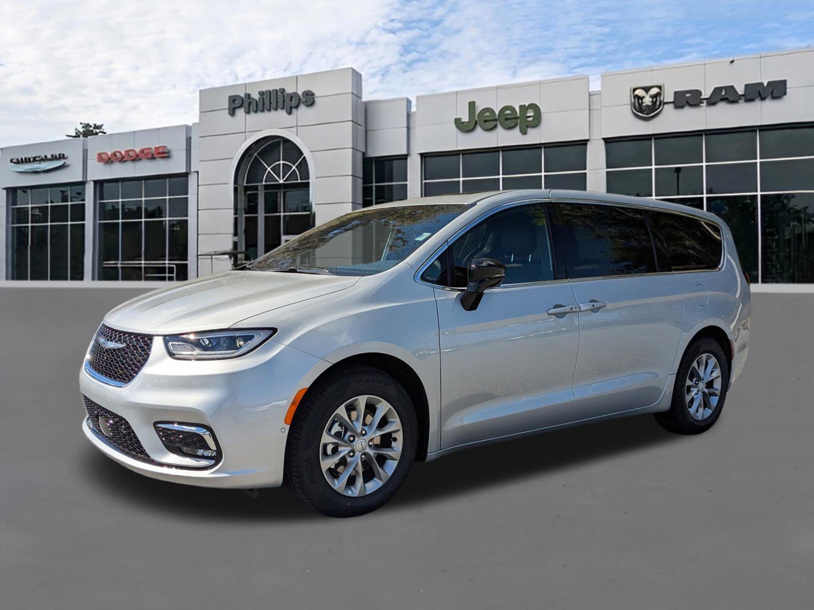 New 2026 Chrysler Pacifica Limited image 7
