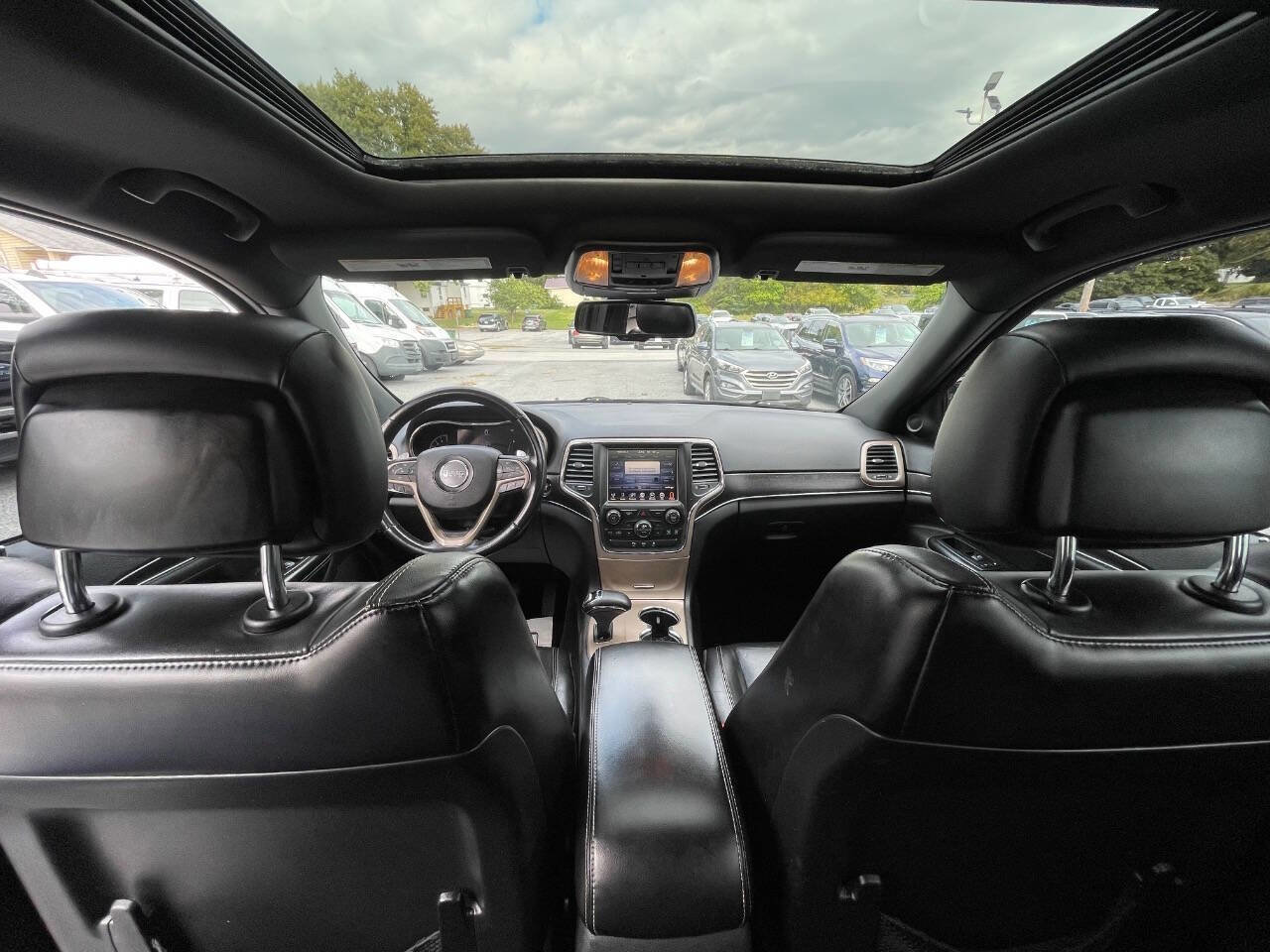 Used 2015 Jeep Grand Cherokee Limited image 12