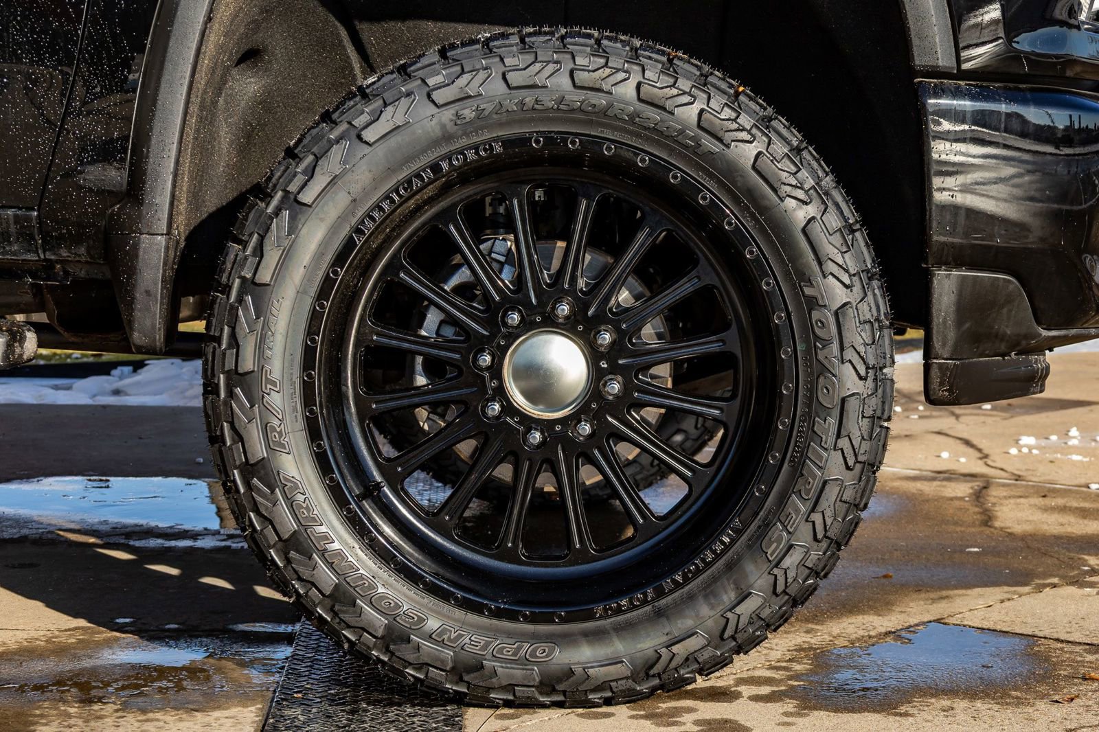 Used 2023 Chevrolet Silverado 3500 High Country w/ Z71 Off-Road Package image 12