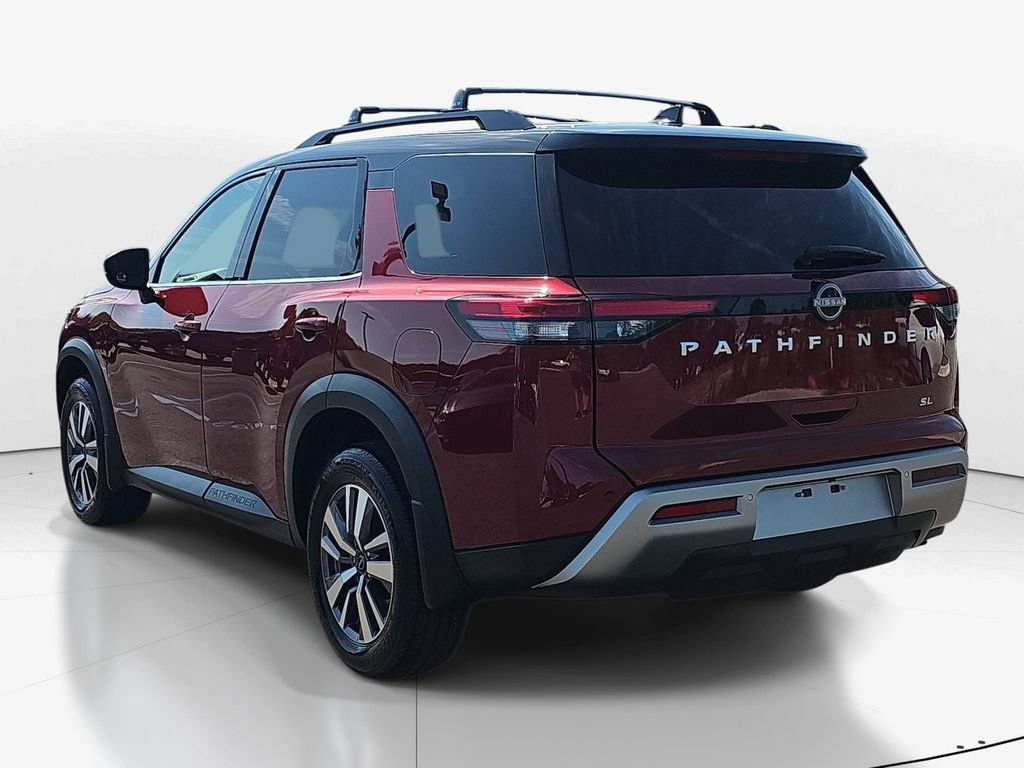 Used 2025 Nissan Pathfinder SL FWD image 8