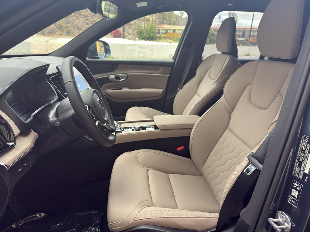 New 2026 Volvo XC90 T8 Plus w/ Protection Package Premier image 11