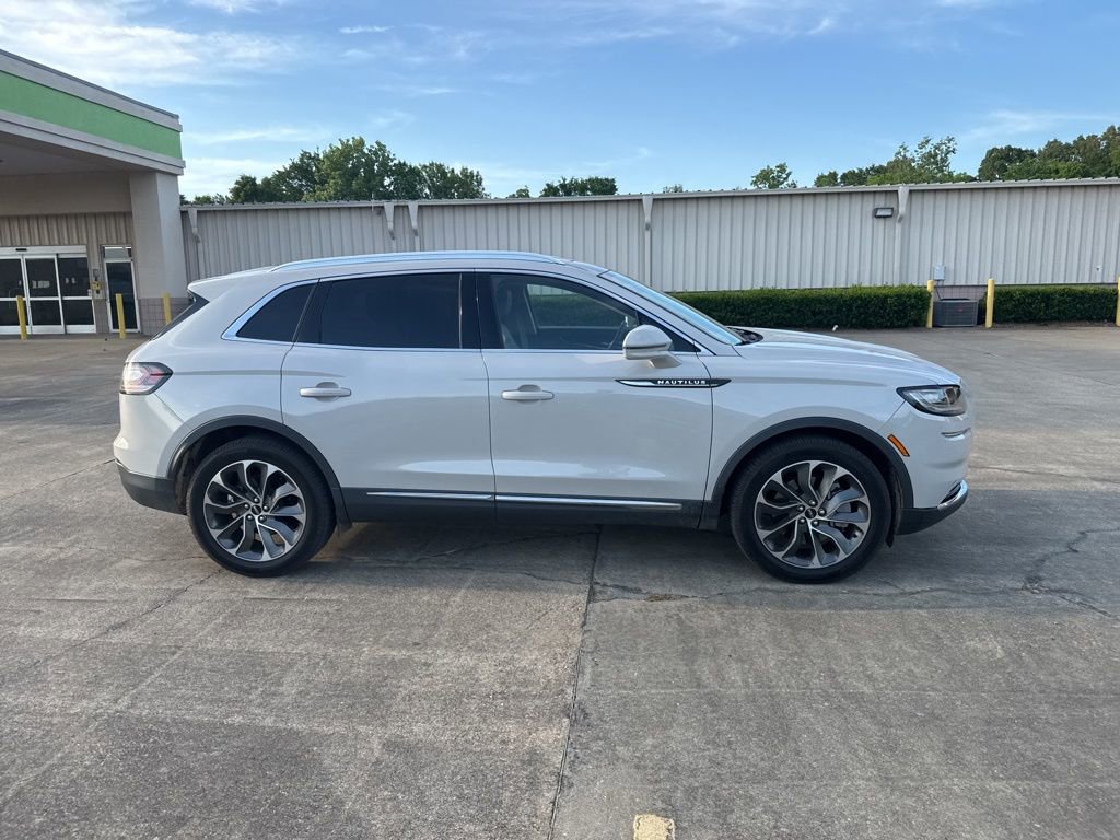 Used 2022 Lincoln Nautilus Reserve FWD image 13