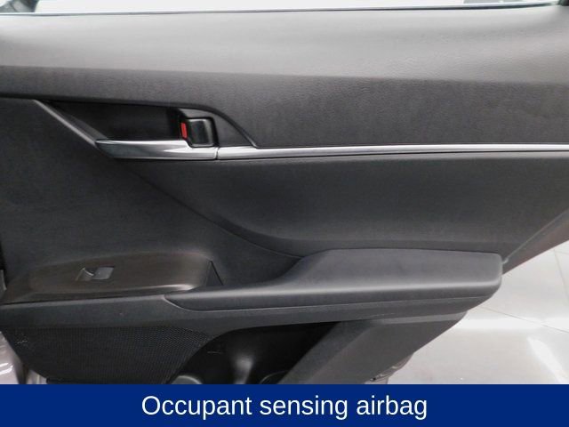 Used 2024 Toyota Camry SE image 29