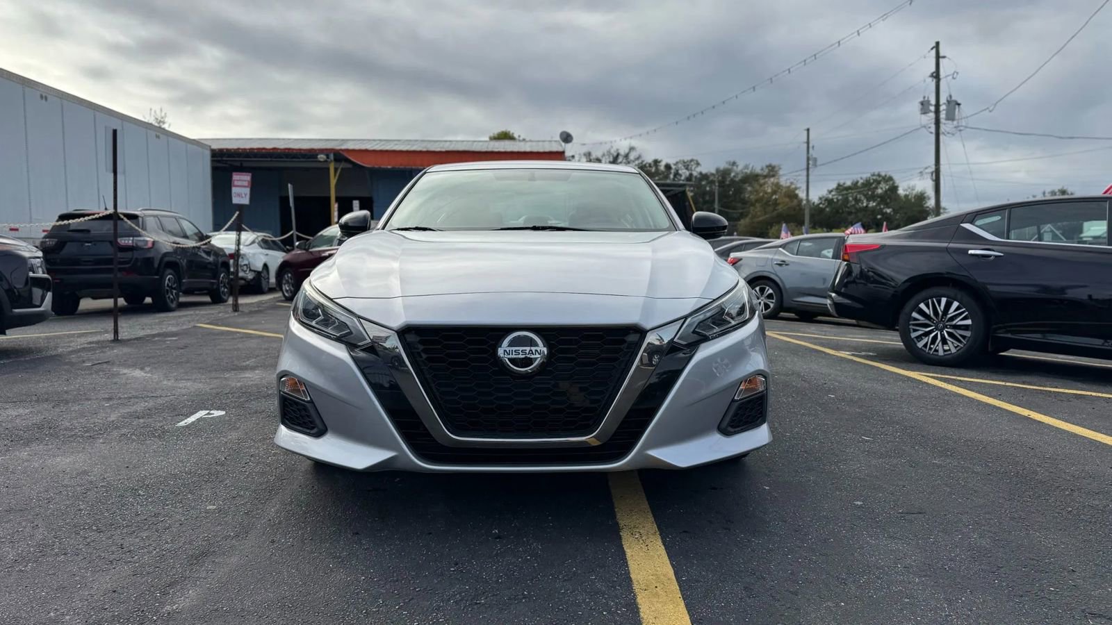 Used 2019 Nissan Altima 2.5 SR w/ SR Premium Package image 1