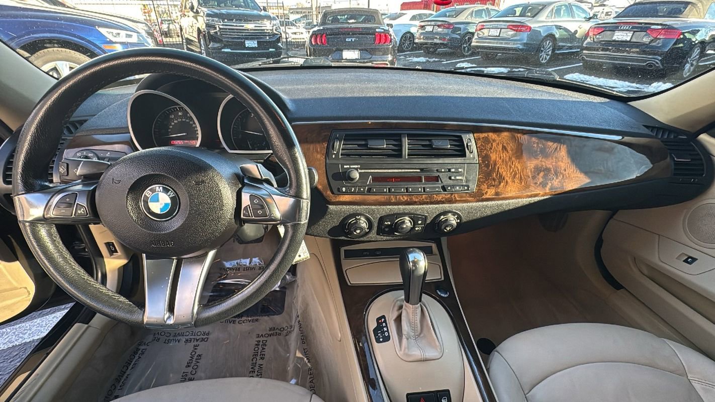Used 2007 BMW Z4 3.0si image 15