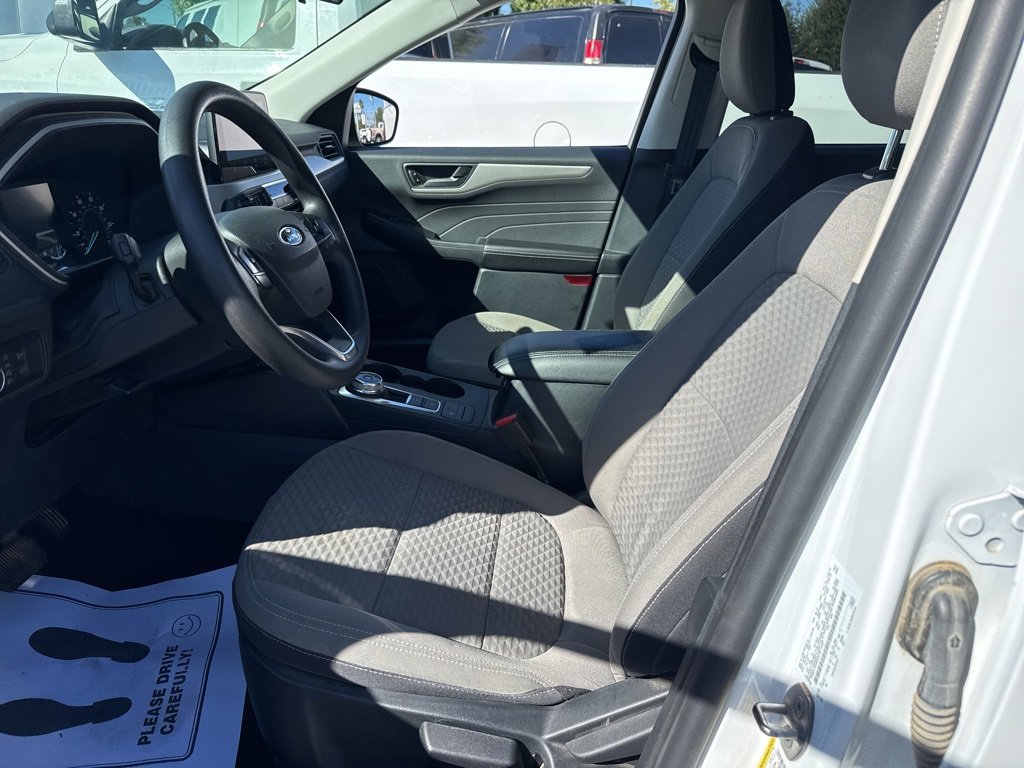 Used 2022 Ford Escape SE image 7