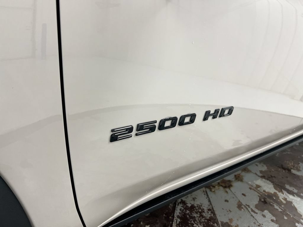 New 2026 Chevrolet Silverado 2500 ZR2 w/ ZR2 Bison Edition AWD/4WD image 27