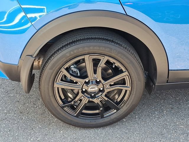 Used 2023 Nissan Kicks SR w/ SR Premium Package FWD image 28