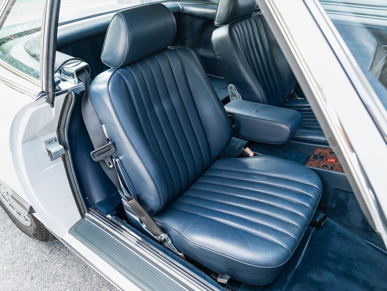 Used 1987 Mercedes-Benz 560 SL image 6