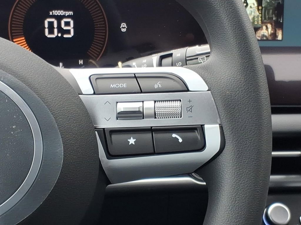 New 2026 Hyundai Tucson SE image 18