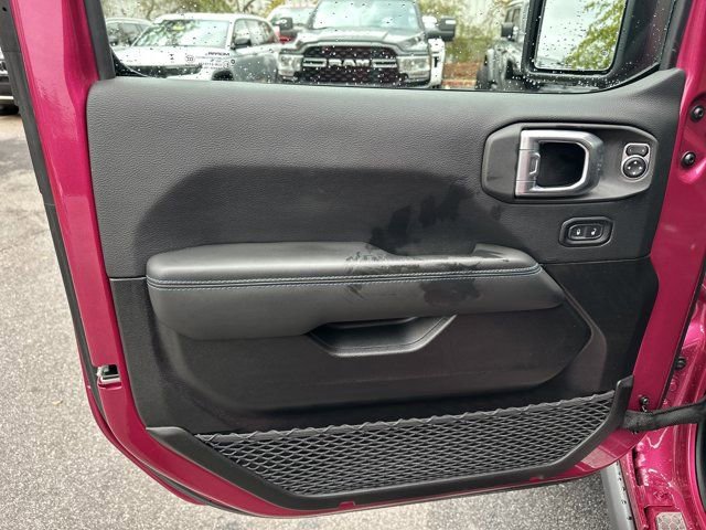 Used 2024 Jeep Wrangler Unlimited Rubicon 4xe w/ Capability Package image 10