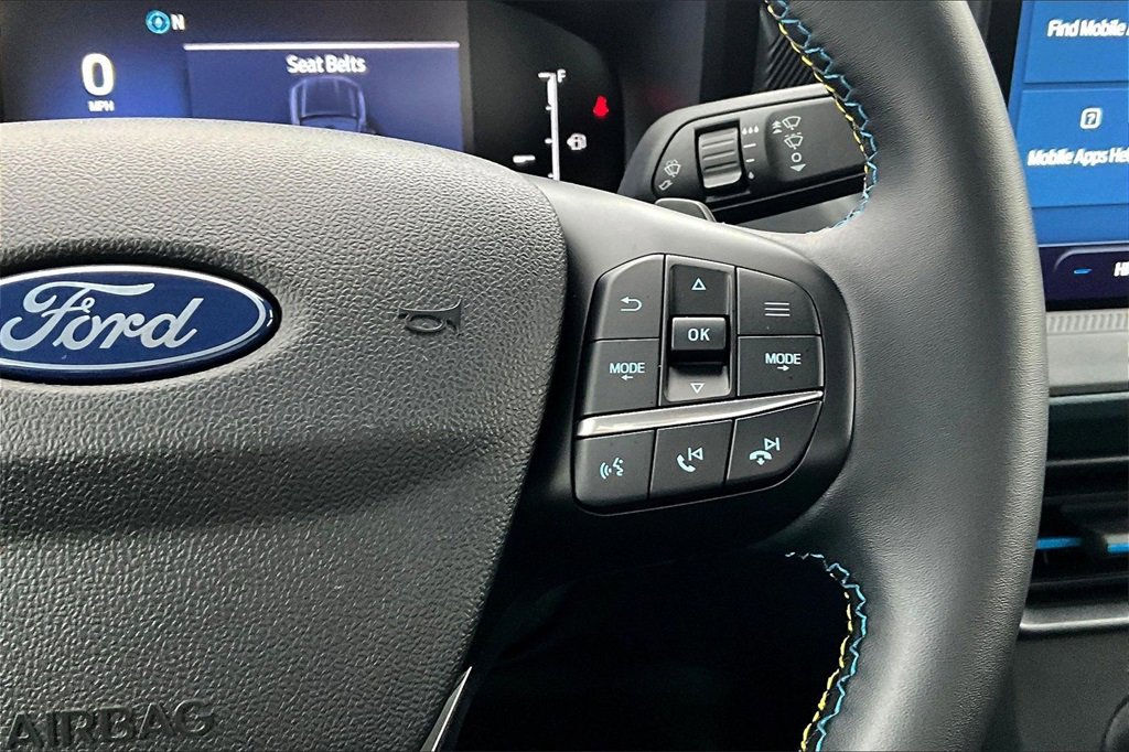 Used 2025 Ford Maverick Lobo image 25