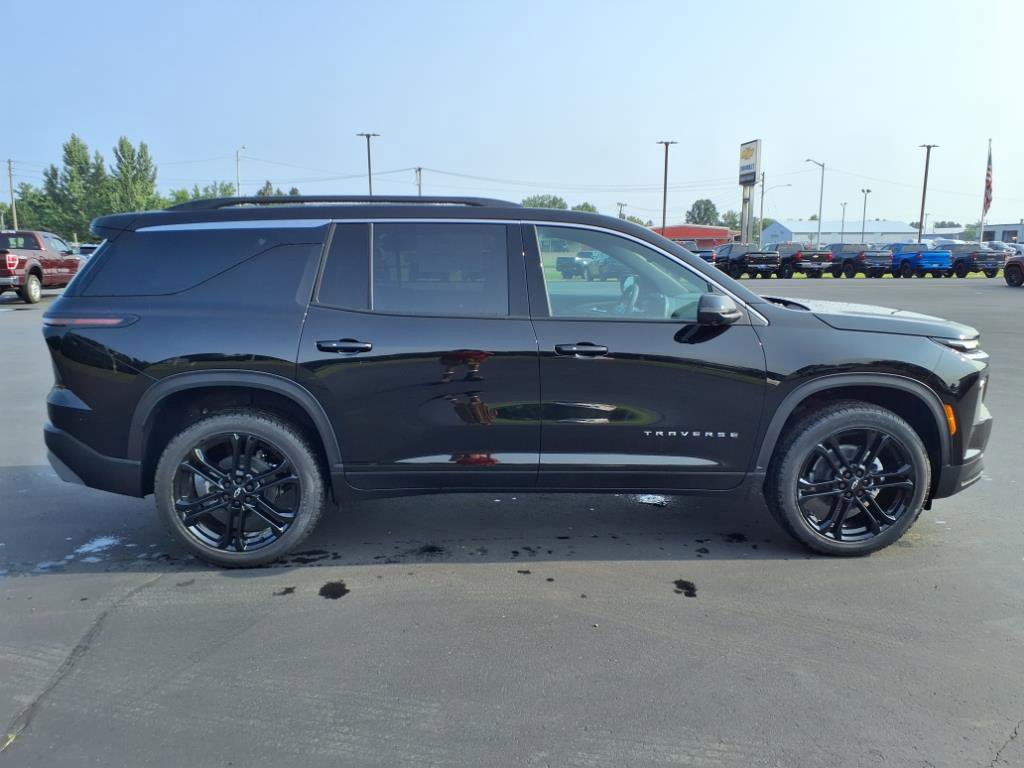 New 2026 Chevrolet Traverse LT w/ Driver Confidence Package image 7