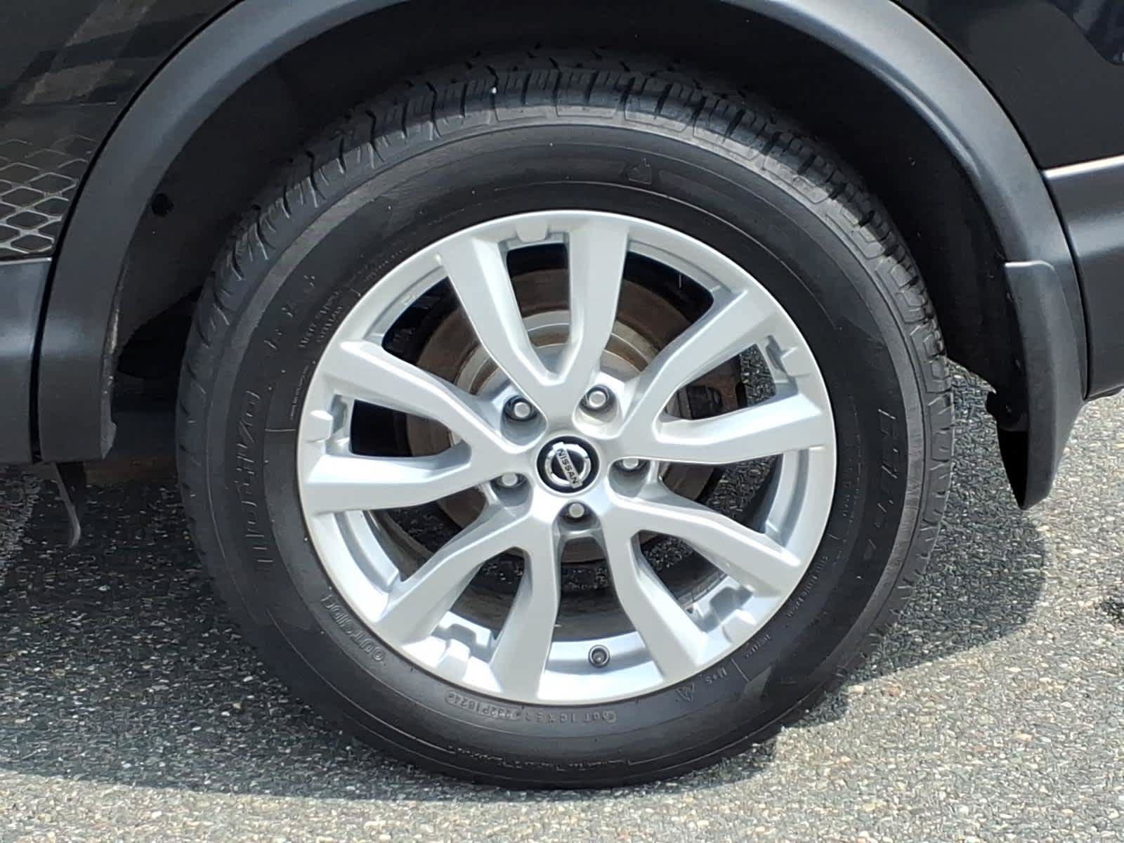 Certified 2020 Nissan Rogue Sport SV w/ All-Weather Package AWD/4WD image 9