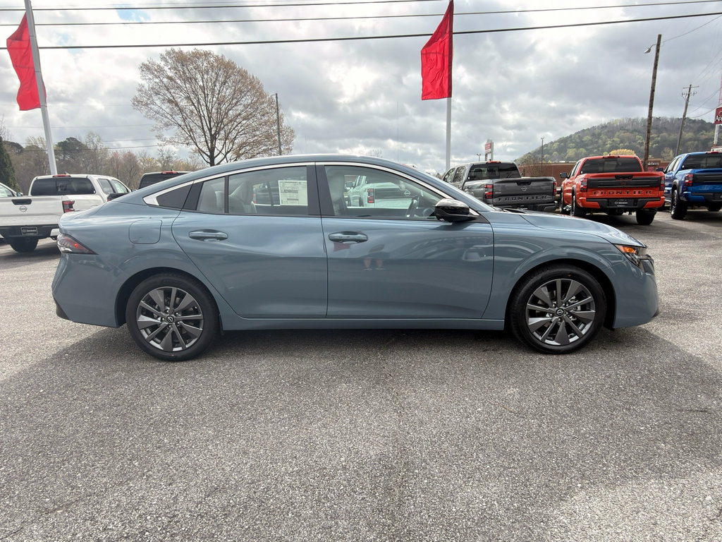 New 2026 Nissan Sentra SL image 2