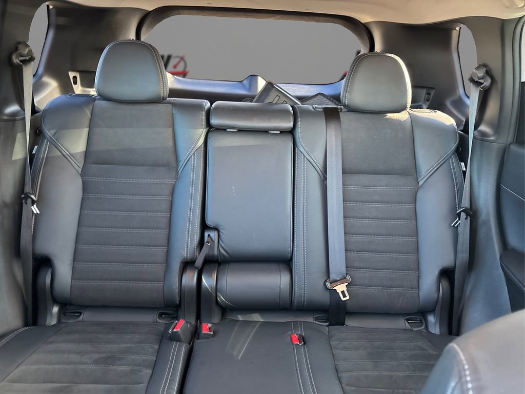 Used 2023 Mitsubishi Outlander SE image 17