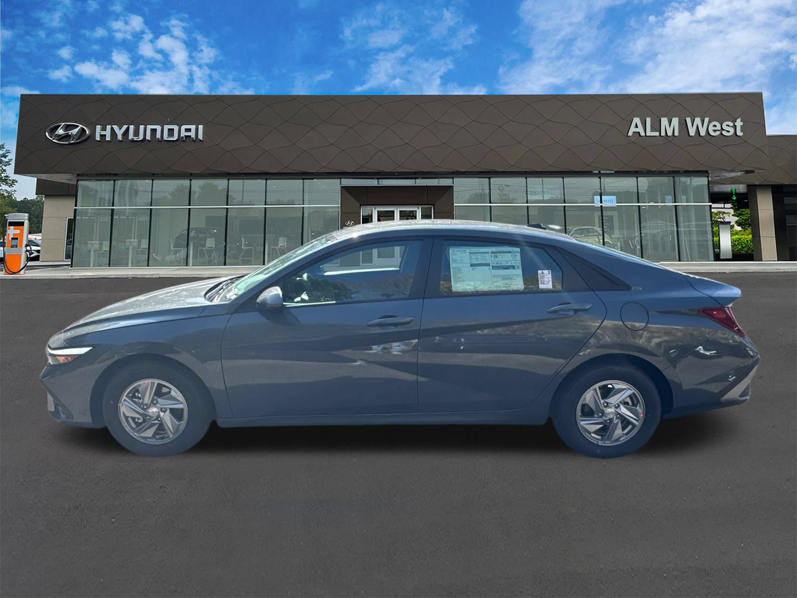 New 2026 Hyundai Elantra SE FWD image 9