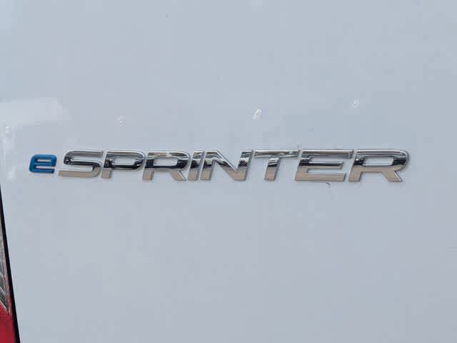 Used 2024 Mercedes-Benz eSprinter 170 Cargo image 14
