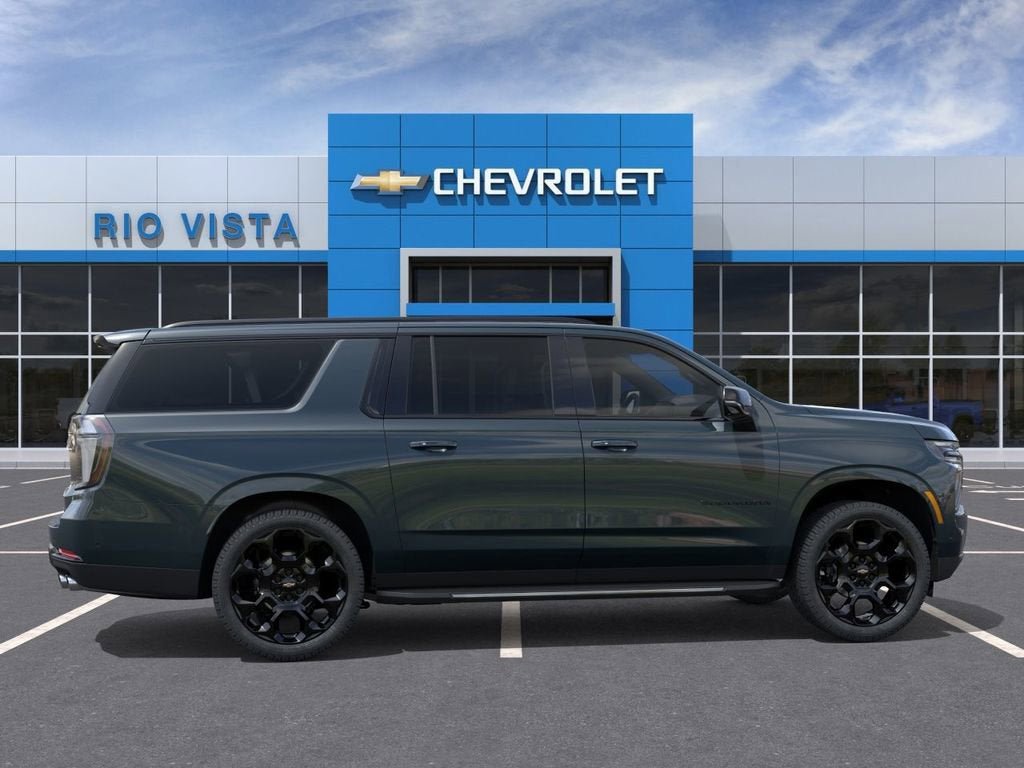 New 2026 Chevrolet Suburban RST AWD/4WD image 3
