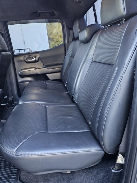 Used 2020 Toyota Tacoma 2WD Double Cab image 21