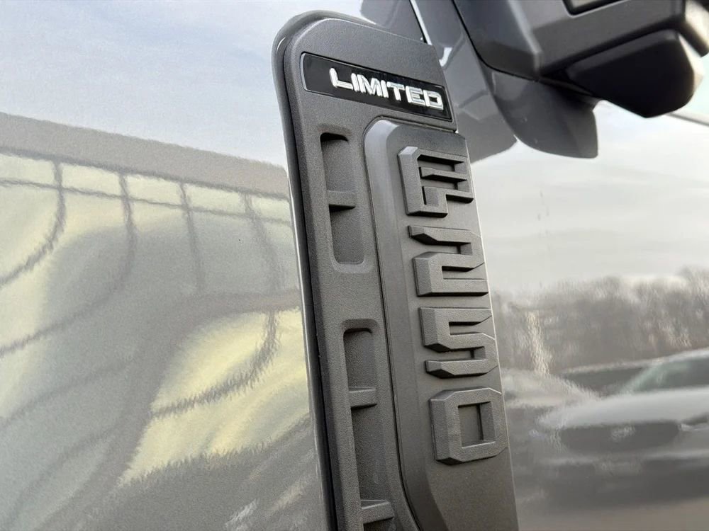 Used 2024 Ford F250 Limited w/ FX4 Off-Road Package image 14