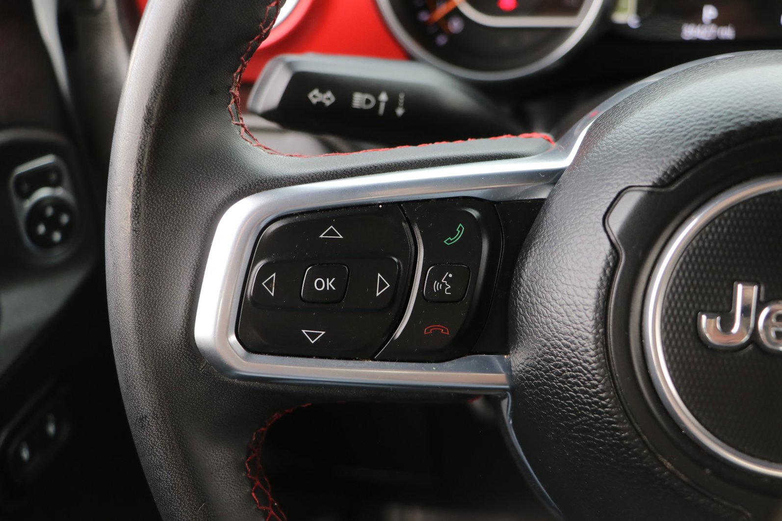 Used 2023 Jeep Gladiator Rubicon w/ Trailer Tow Package image 17